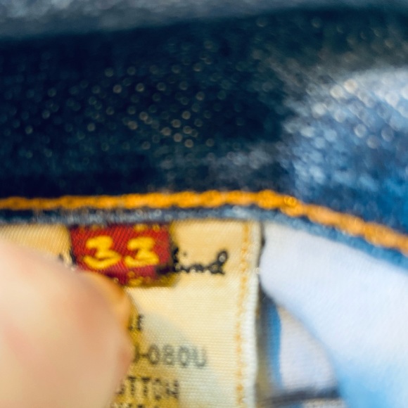 7 For All Mankind Relaxed Fit Jeans - Picture 5 of 9